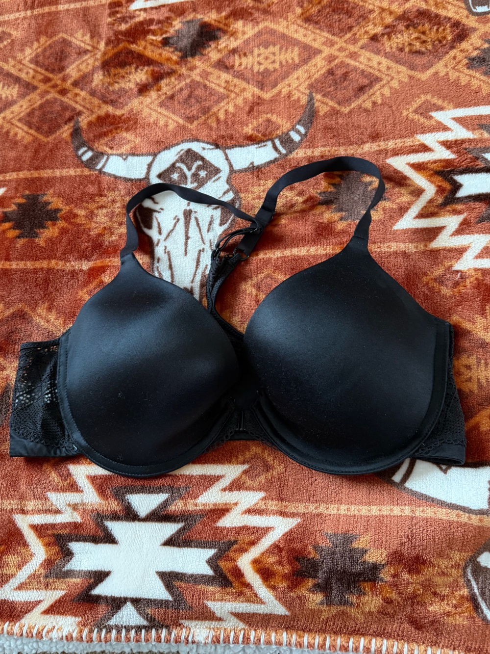 Maidenform 38C